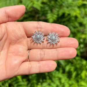 18K White Gold Plated Stainless Steel Diamond Daisy Stud Earrings